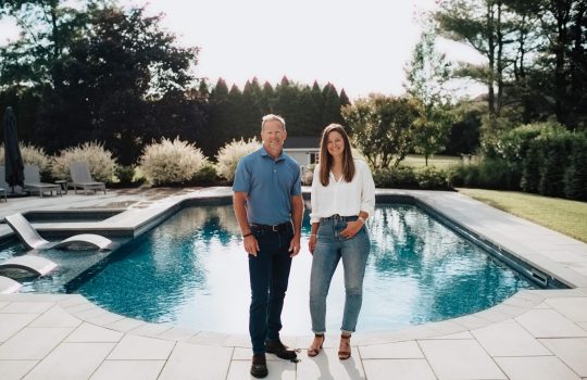 7 Things to Look For When Hiring a Pool Builder