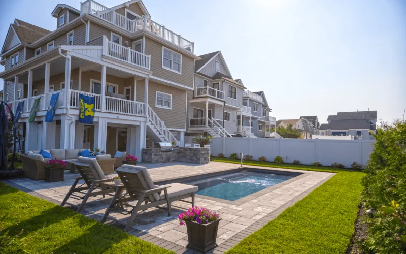 Inground pool - Puravida Custom Pools