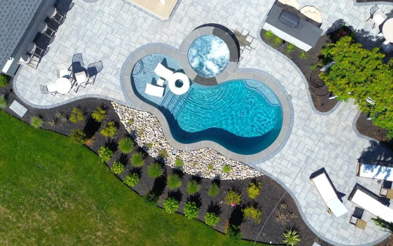 Gunite pool - Puravida Custom Pools