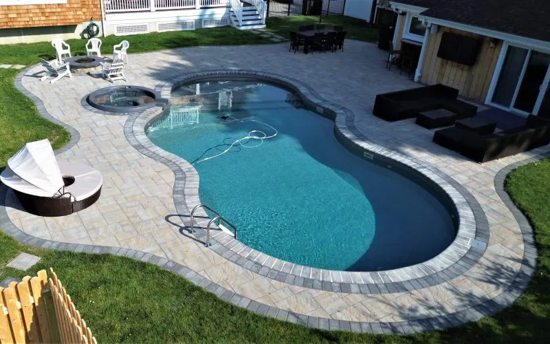 Freeform pool - Puravida Custom Pools