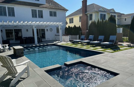 What is the Average Life of Gunite Pool?