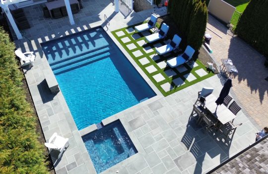 How to Modernize an Old Pool?