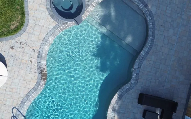 Freeform pool - Puravida Custom Pools