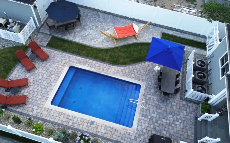 Vinyl liner pool - Puravida Custom Pools