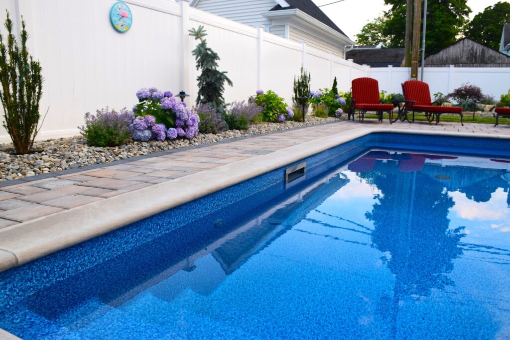 Vinyl liner pool - Puravida Custom Pools